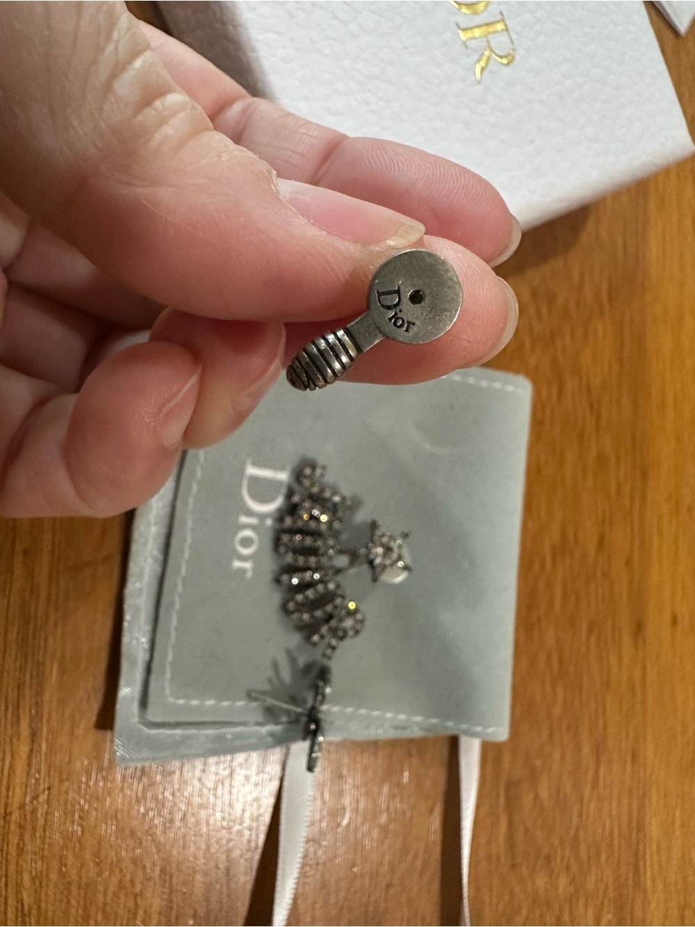 Authentic Christian Dior J'Adior Mismatched Bee Star Earrings Ruthenium Crystal - Picture 6 of 7
